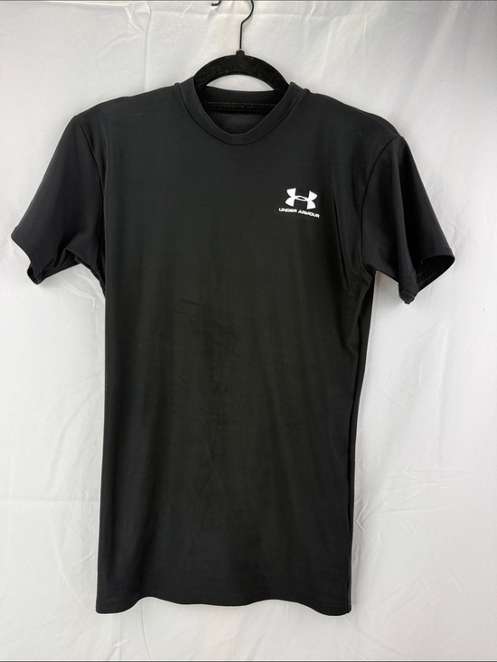 Under Armour Other - Under Armour Kids Boys Girls Size Medium  Black Short Sleeve Crew Neck Tee